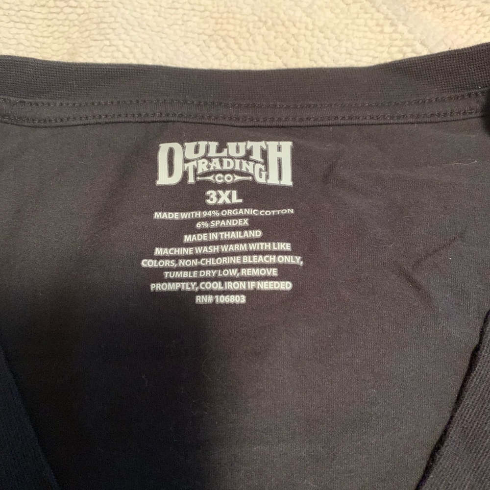 Duluth Trading Vneck T-Shirt